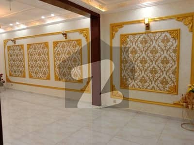 10 Marla Lower Portion For Rent In Tariq Garden