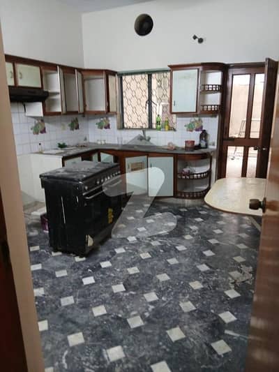 12-Marla 4-Bedroom's Good Condition House Available For Rent in Bridge Colony Lahore Cantt.