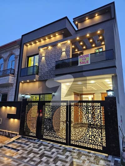05-Marla Brand New House For Sale Super Prime Location