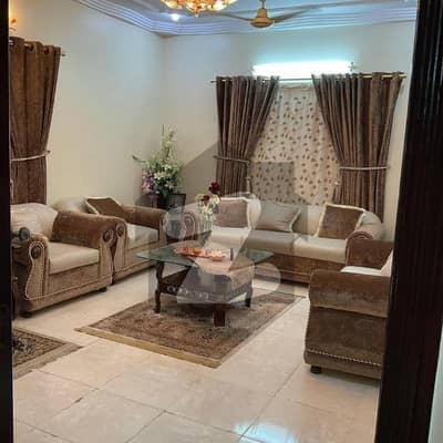 400 Square Yards Second Floor 4 Bed Portion With Roof For Sale