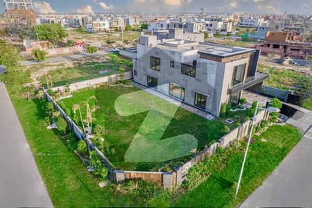 ONE KANAL HOUSE ONE KANAL LAWN TOP QUALITY BUILD | FULL FURNISHED WITH BASEMENT SOLAR INSTALLED LUXURIOUS & BEAUTIFUL MODREN DESIGN VILLA WITH BASEMENT FOR SALE | DHA LAHORE PHASE 6 | PRIME LOCATION