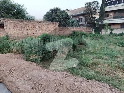 10 Marla Plot available for sale on circular road university town Peshawar