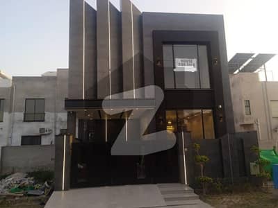 5-MARLA BRAND NEW HOSUE FOR SALE PH-9 TOWN