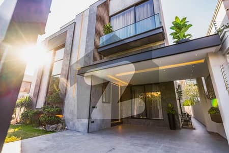 1-Kanal Stylish House With Comfortable Living Space Available For Sale