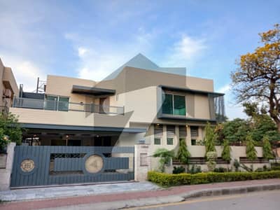 24 Marla Corner House For Sale Double Unit