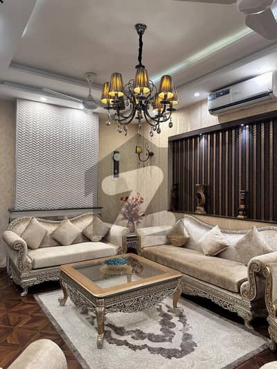 12 MARLA ELEGANT SUPER HOT LOCATED BUNGALOW IS AVAILABLE IN THE BEST BLOCK OF DHA LAHORE | 10 KVA SOLAR GREEN METER.