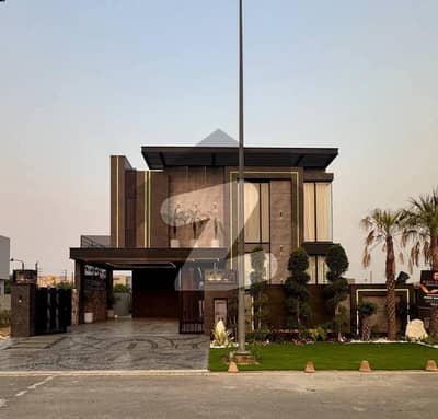 SYED BROTHERS PROUDLY OFFERS: 1-Kanal Elegant And Fully Maintained Bungalow Is Available For Sale in DHA Phase 7 Near Carefour, Lahore.