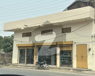 ڈیفینس روڈ سیالکوٹ میں 2 مرلہ دکان 3.0 کروڑ میں برائے فروخت۔