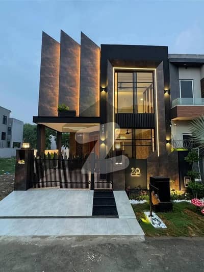 DHA 9 TOWN MODREN DESIGN BEAUTIFUL HOUSE FOR SALE