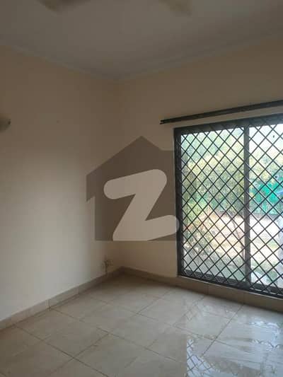 5 Marla Single Storey Safari Home Available For Rent