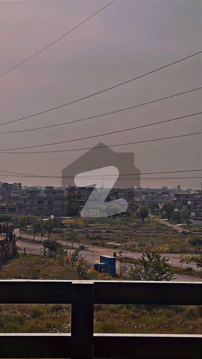 1 Kanal Corner Plot for Sale