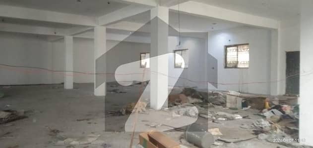 2 KANAL AREA HALL COVER AREA 6000 Sq FEET . WITH OFFICE.