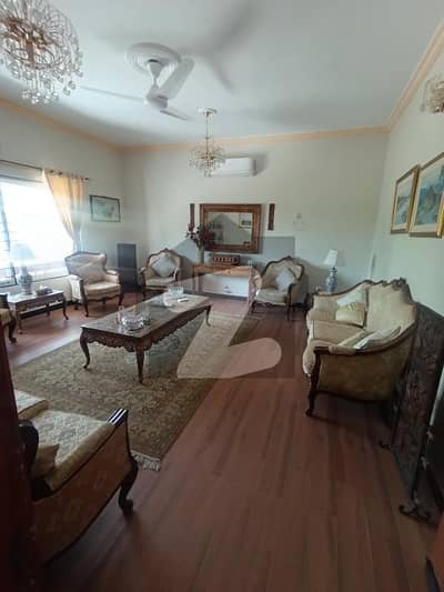 4 Kanal Ground portion with 2 Kanal size Huge Lawn available for rent in Shah Allah ditta