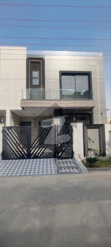 5 Marla brand house is available for sale in hafeez garden housing scheme phase 5 canal road near harbanspura interchange Lahore 5 Marla brand house is available for sale in hafeez garden housing scheme phase 5 canal road near harbanspura interchange Lahore