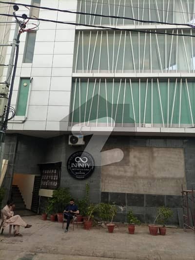 OFFICE FLOOR AVAILABLE FOR RENT IN MAIN ITTIHAD