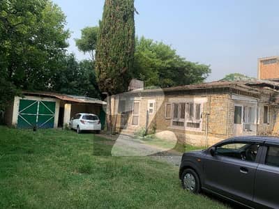 جناح آباد ایبٹ آباد میں 5 کمروں کا 2 کنال مکان 12.0 کروڑ میں برائے فروخت۔