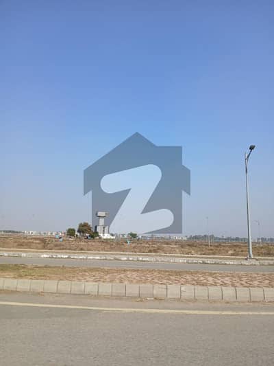ڈی ایچ اے فیز9 پریزم ڈی ایچ اے ڈیفینس,لاہور میں 1 کنال رہائشی پلاٹ 2.7 کروڑ میں برائے فروخت۔