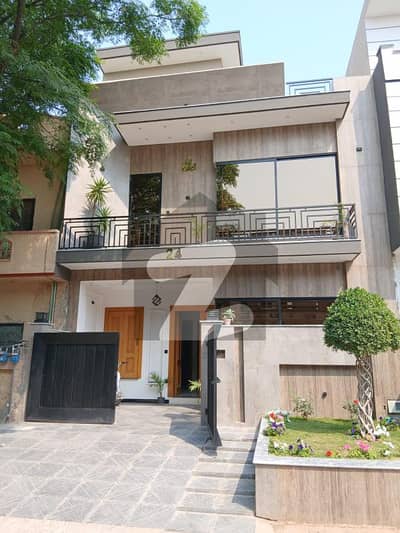 4 Marla Designer Brand New House For Sale G-13/1 Islamabad