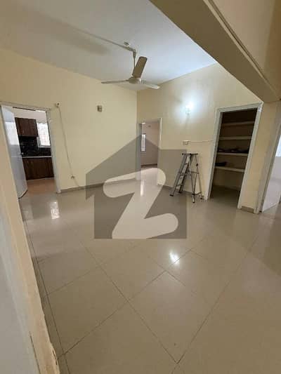 ڈی ایچ اے فیز 4 ڈی ایچ اے ڈیفینس,کراچی میں 3 کمروں کا 12 مرلہ زیریں پورشن 1.7 لاکھ میں کرایہ پر دستیاب ہے۔
