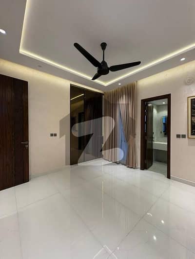 Brand New Portion For Sale In Tipu Sultan