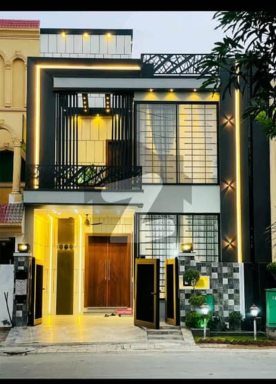 5 MARLA LUXURY HOUSE ON MOST IDEAL LOCATION IN LDA APPROVED AREA AVAILABLE FOR SALE IN NLC