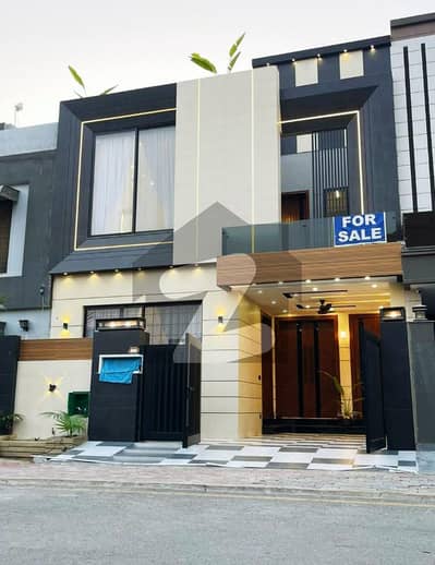 5 MARLA HOUSE WITH SOLD CONSTRUCTION OR ON GOOD LOCATION AVAILABLE FOR SALE IN NEW LHR CITY