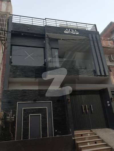 نارتھ کراچی ۔ سیکٹر 10 نارتھ کراچی,کراچی میں 4 کمروں کا 5 مرلہ مکان 3.6 کروڑ میں برائے فروخت۔