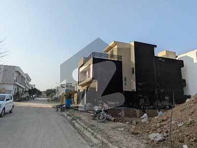 7 Marla Corner Possession Plot with 2.5 Marla Extra Land | T Block Gulberg Residencia | Near to main boulevard | ready for construction