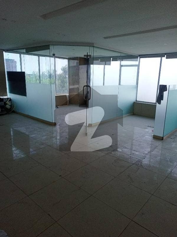 Gulberg 825 Sq Ft Decent Office Is Available On Rent Gulberg 825 Sq Ft Decent Office Is Available On Rent