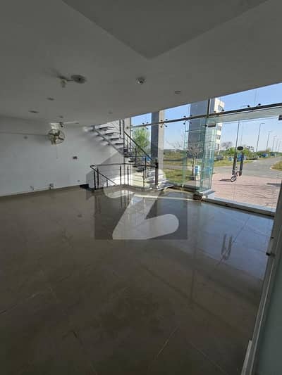 Link Mm Alam Road 2000 Sq Ft Shop For Brands & Displays Is Available On Rent.