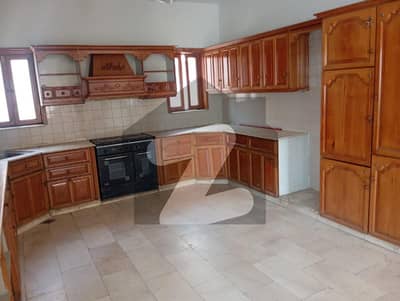7 Beds Triple Storey House Best For Residential And Commercial Purpose