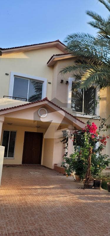 152 Sq Yd 3 Bedrooms Luxury Villa Is Available FOR RENT. 8km From Entrance Of BTK. 3 Bed DDL 1 Kitchen