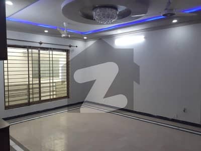 20 Marla Upper Portion Separate Entrance For Rent