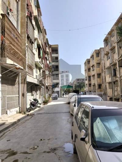 Gulshan E Iqbal Block 11 Near Aladin Park  A One Apartment Boundary Wall Project  900 Sq Ft Ground Floor 2 Bed Dd. 24/7 Electricity Sweet Water Lease Flat  Demand 1.10