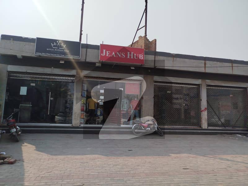 8 Marla Commercial Building On Main College Road 8 Marla Commercial Building On Main College Road