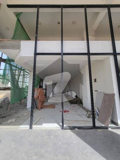 Commercial Space with Maximum Visibility