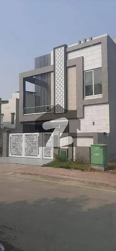 بحریہ ٹاؤن سیکٹر ای بحریہ ٹاؤن,لاہور میں 3 کمروں کا 5 مرلہ مکان 75.0 ہزار میں کرایہ پر دستیاب ہے۔