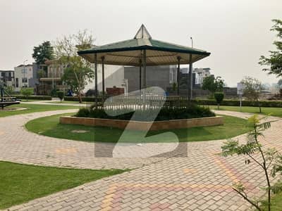 Direct-Owner, Prime Park-Facing, Sun Facing, Walk to Masjid 10-Marla Plot in Lake City M7-C