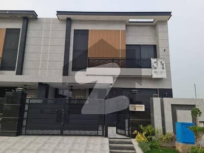10 marla brand new modern house available for sale in paragon city