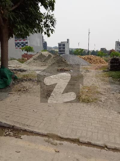 5 Marla Residential Plot Available For Sale