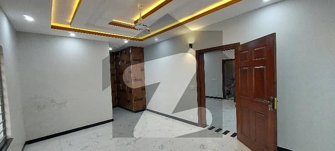 GREEN AVE NEW HOUSE 3 BED D. D 8M G. FLOOR. 1 LAC