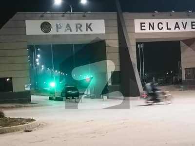 پارک انکلیو اسلام آباد میں 10 مرلہ رہائشی پلاٹ 2.7 کروڑ میں برائے فروخت۔