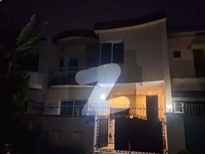 ڈی ایچ اے فیز 4 - بلاک ڈبل جے فیز 4,ڈیفنس (ڈی ایچ اے),لاہور میں 3 کمروں کا 5 مرلہ مکان 2.85 کروڑ میں برائے فروخت۔