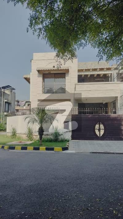 10 Marla House For Sale | 3 Bed 5 Bath | Servant Quarter | Pace Woodlands Lahore