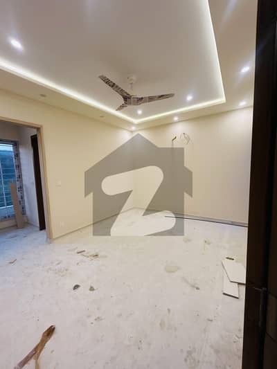 D-12 40x80 Brand New Beautiful Upper Portion With Car Parking Available For Rent