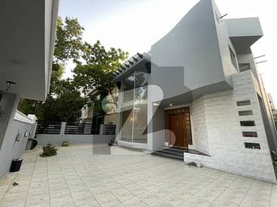 500yd 4 bed dd with small basement for sale