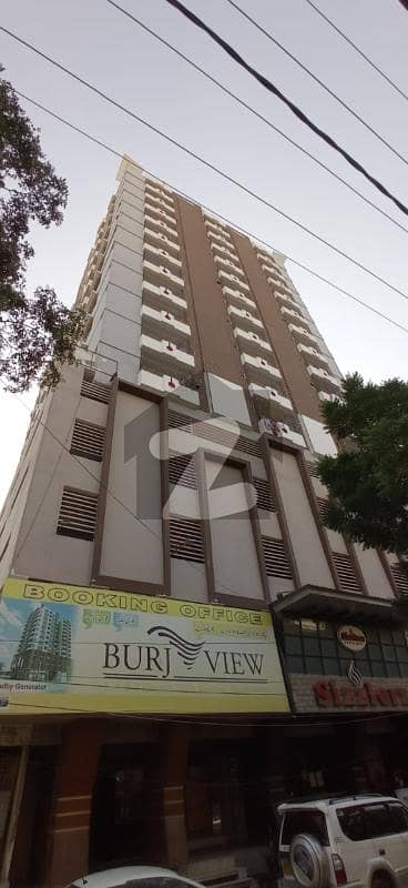 4-Bed Lounge Road Facing Corner Flat
