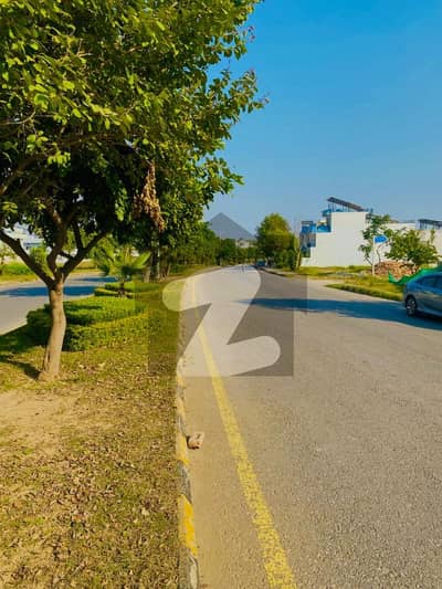 Block M 7 Marla Main Road Plot For Sale , Gulberg Residencia Islamabad