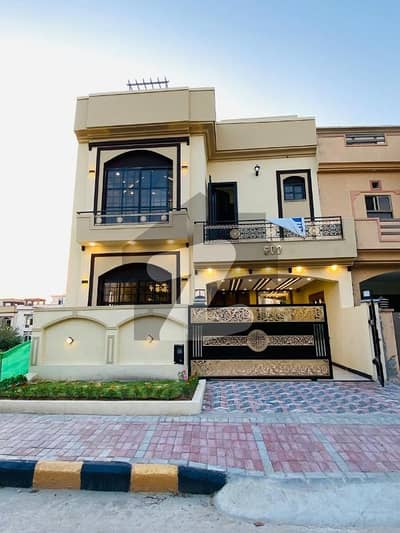 بحریہ ٹاؤن فیز 8 بحریہ ٹاؤن راولپنڈی,راولپنڈی میں 4 کمروں کا 5 مرلہ مکان 2.55 کروڑ میں برائے فروخت۔ بحریہ ٹاؤن فیز 8 بحریہ ٹاؤن راولپنڈی,راولپنڈی میں 4 کمروں کا 5 مرلہ مکان 2.55 کروڑ میں برائے فروخت۔