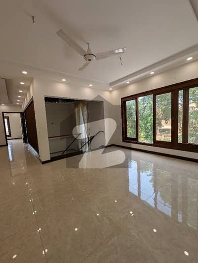 500 Yard Bungalow For Rent In Phase 6